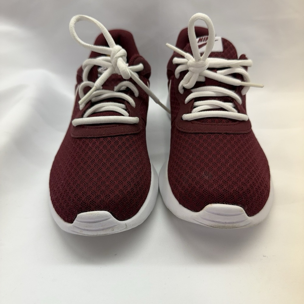 Nike Tanjun Team Burgandy White Womens Size 8.5 Walking Running Shoes Sneakers